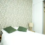 Elegante Laud1 - Nuevo/familia/wifi/tv Apartment