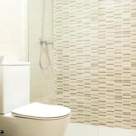 Elegante Laud1 - Nuevo/familia/wifi/tv *