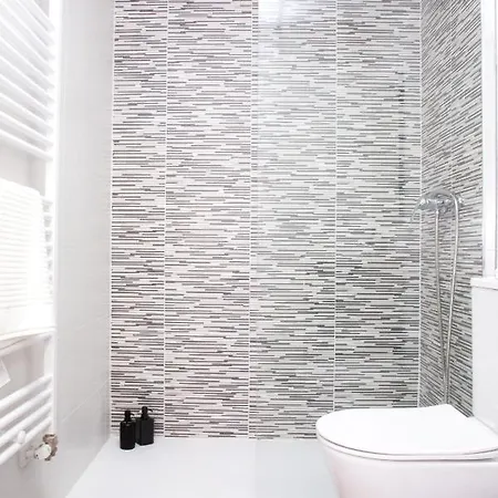 Elegante Laud1 - Nuevo/familia/wifi/tv *