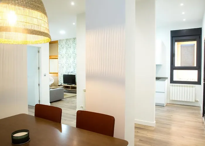 Elegante Laud1 - Nuevo/familia/wifi/tv Daire